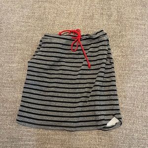 Grey and black Sundry skirt with red strings
